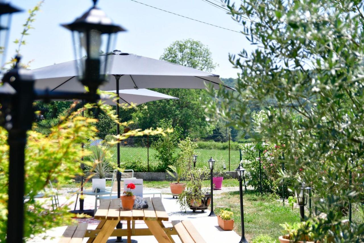 Le Jardin De Moulis, Saint Girons, Ariege, Pyrenees, Bed and Breakfast Εξωτερικό φωτογραφία