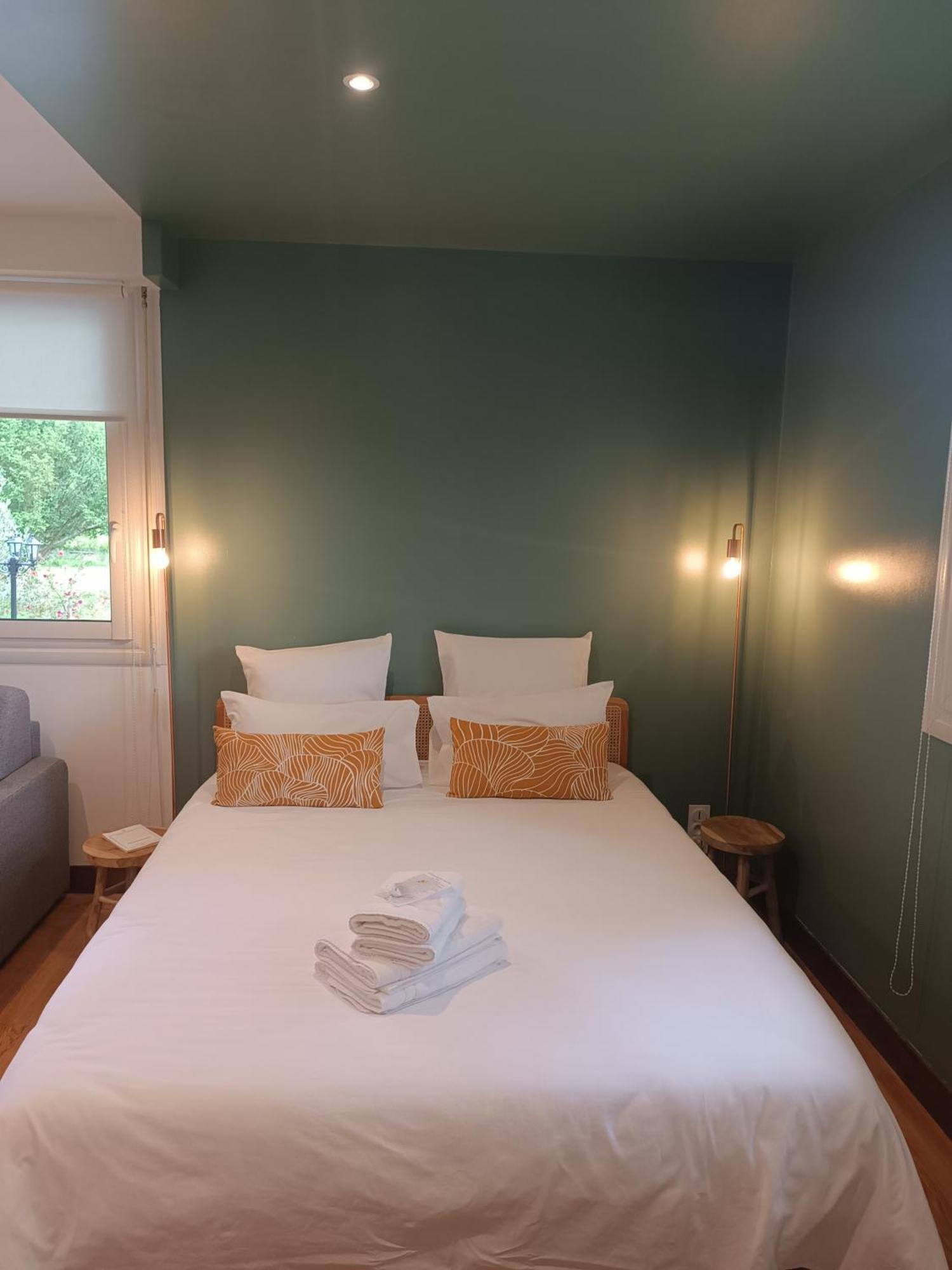 Le Jardin De Moulis, Saint Girons, Ariege, Pyrenees, Bed and Breakfast Εξωτερικό φωτογραφία