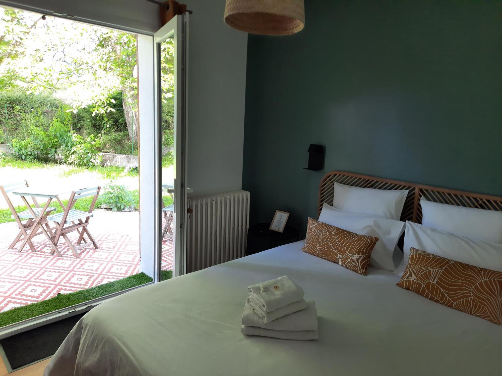 Le Jardin De Moulis, Saint Girons, Ariege, Pyrenees, Bed and Breakfast Εξωτερικό φωτογραφία
