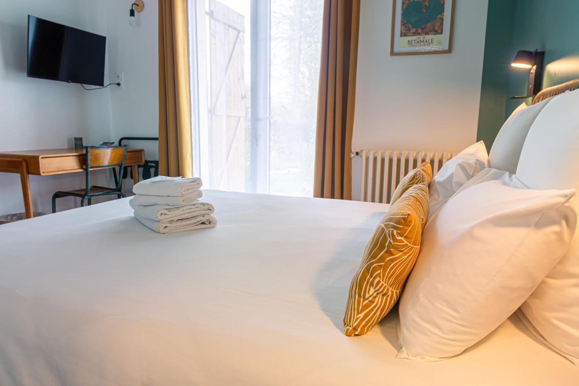 Le Jardin De Moulis, Saint Girons, Ariege, Pyrenees, Bed and Breakfast Εξωτερικό φωτογραφία